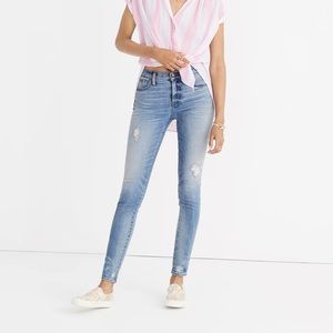Madewell 9” High Rise Skinny Jeans destructive hem edition.